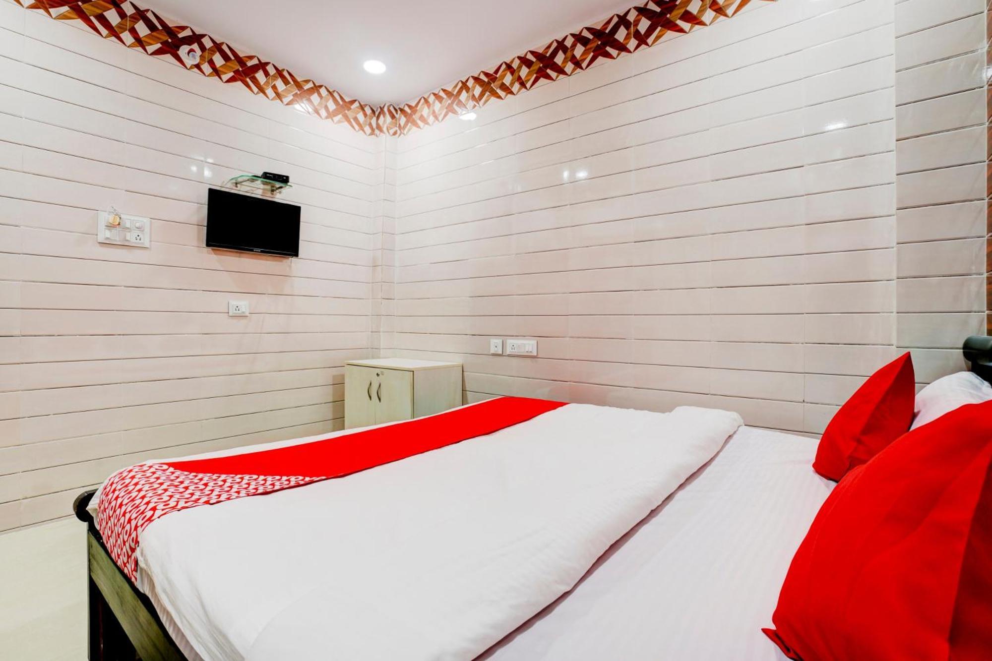 Hotel O Aroma Classic Near Nampally Main Railway Station 하이데라바드 외부 사진